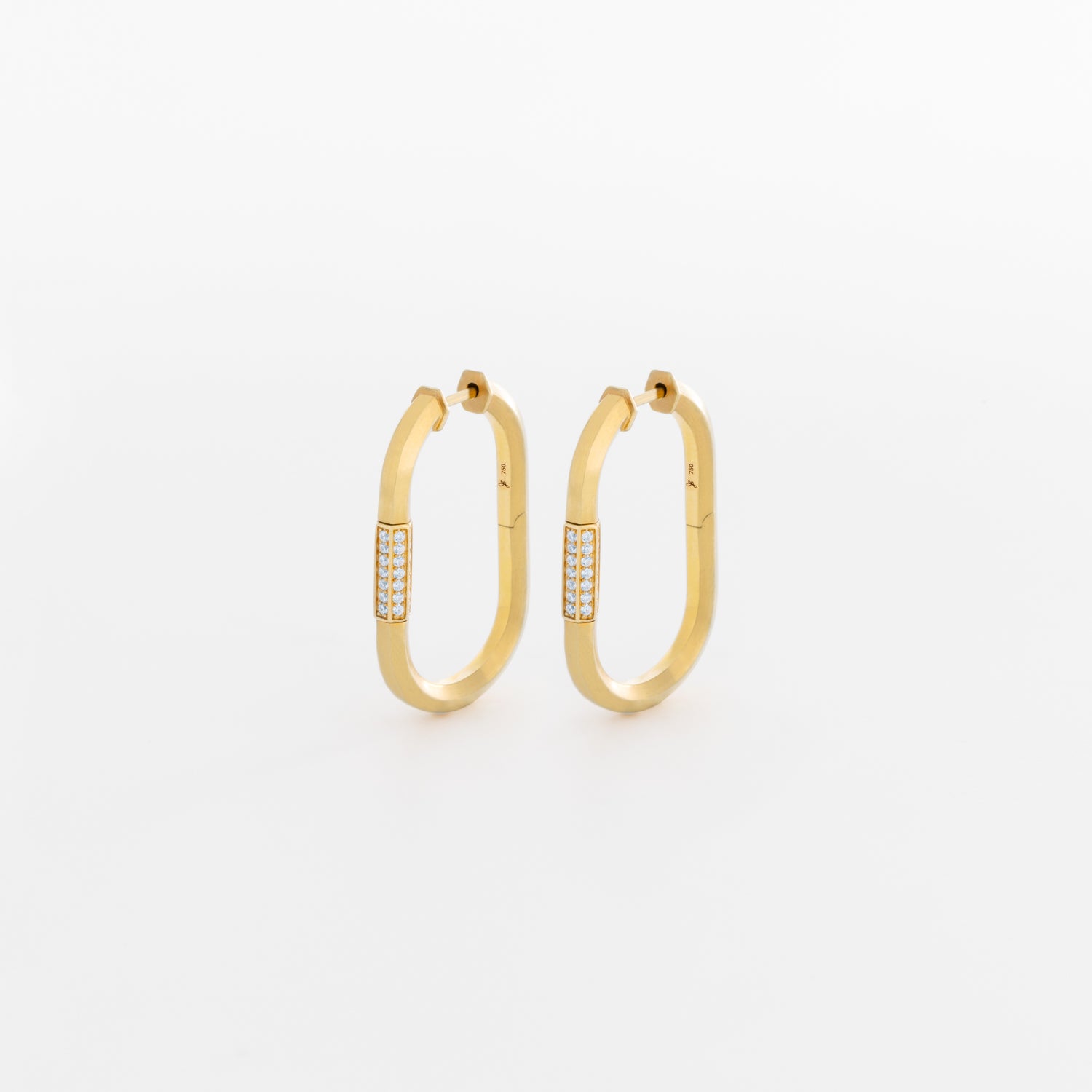 Roundel Vault Hoops